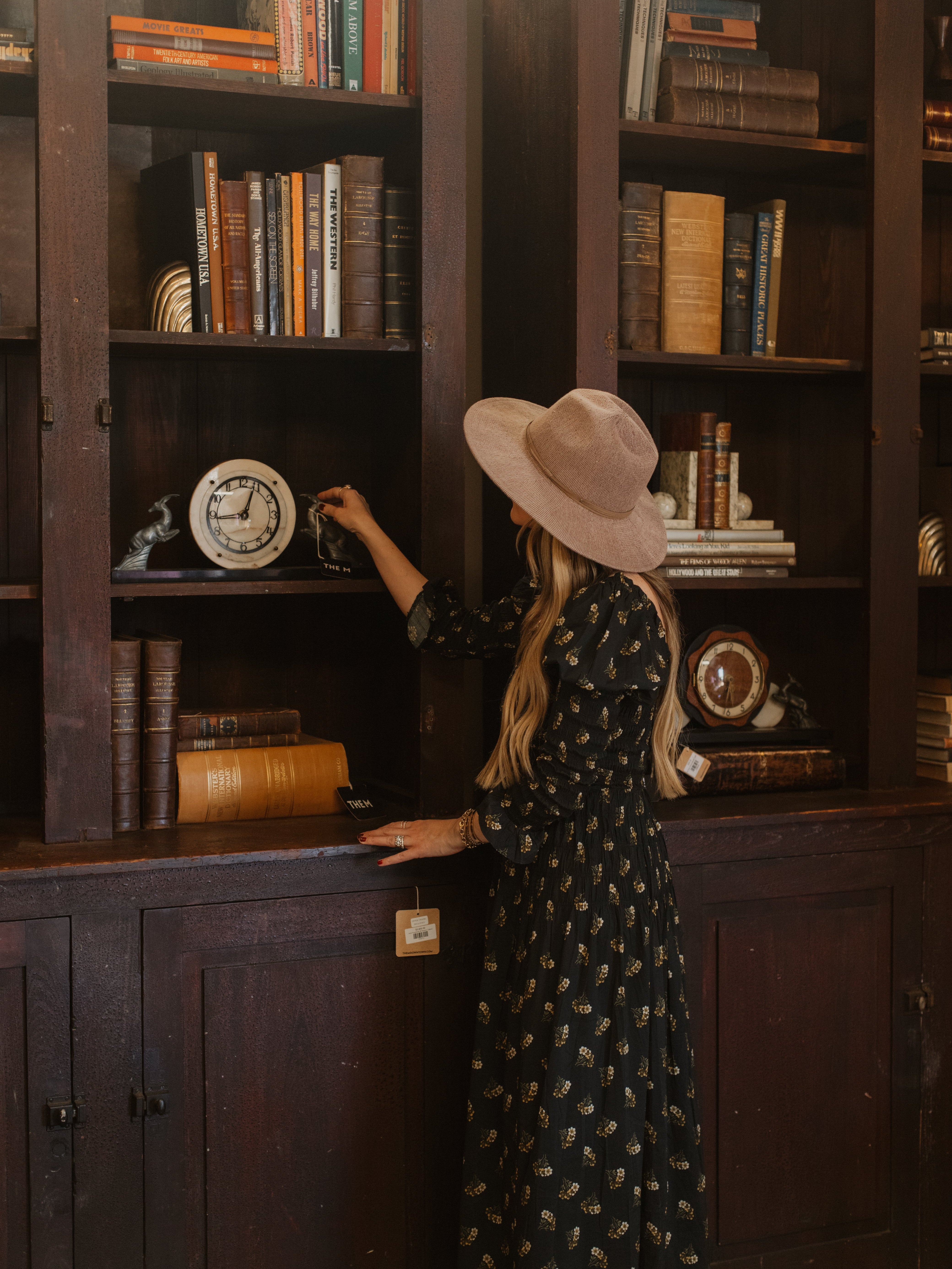 Shop Round Top Like A Designer: Audrey Scheck